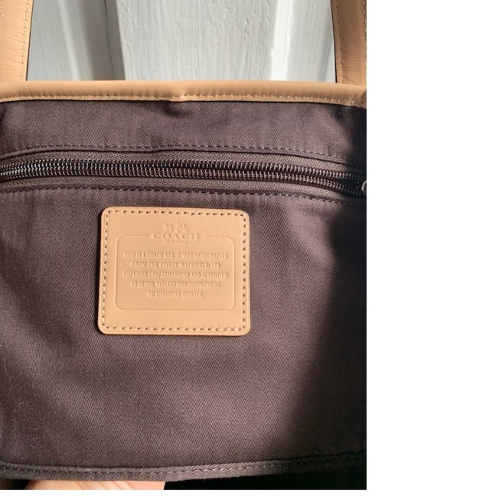 Authentic Coach Tote - Picture 3 of 7
